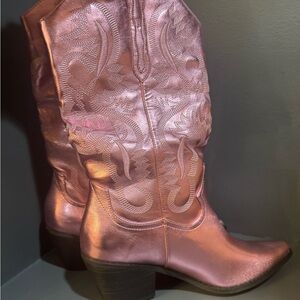 Woman's pink metallic cowgirl Boots size 10 brand new
